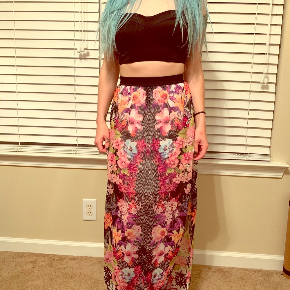 Rare Bebe B2 floral maxi